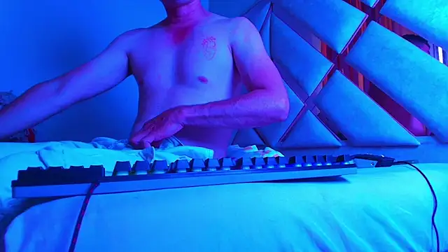 damian 0490 online show from 11/02/25, 03:39