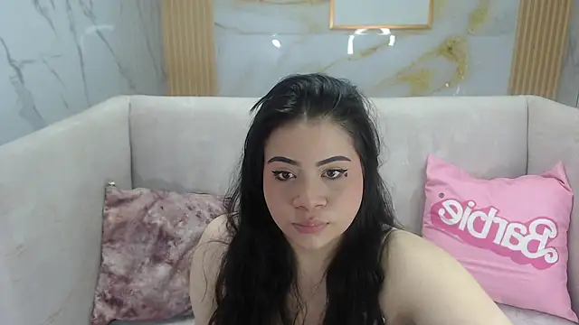 Scarlettt s online show from 10/17/25, 08:10