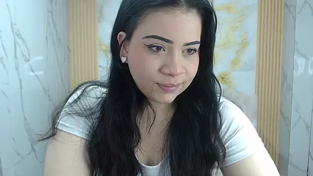 Scarlettt s online show from 11/17/25, 08:13