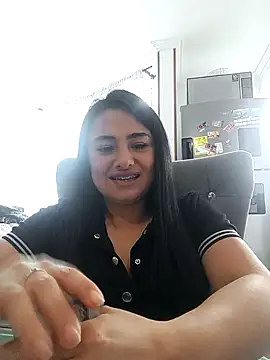 Snapshot of solerpamela chatting on 10/12/25, 09:27 solerpamela online show from 10/12/25, 09:27