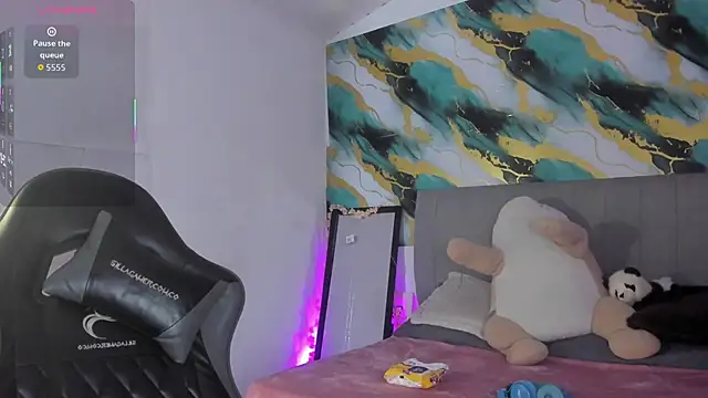 Barbieteeen online show from 01/13/26, 05:00