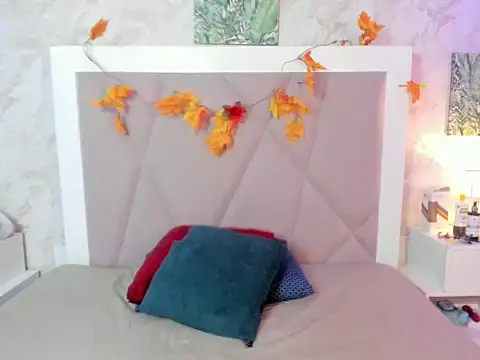 Sophie teller online show from 11/02/25, 04:45