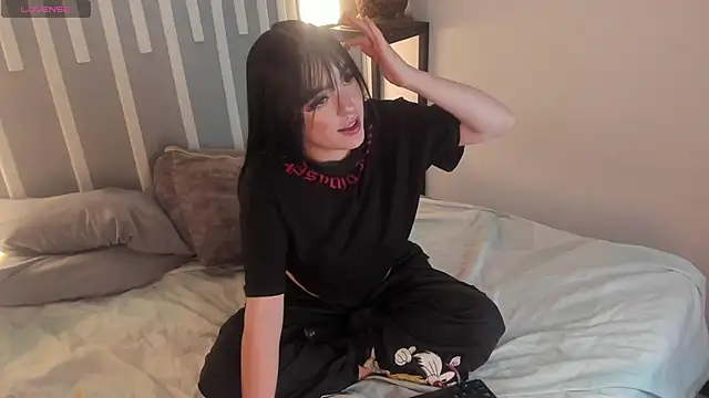 Snapshot of bubble__angel__ chatting on 11/27/25, 11:43 bubble angel online show from 11/27/25, 11:43