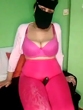 Snapshot of Prinsisa_sara chatting on 01/13/26, 05:17 Prinsisa sara online show from 01/13/26, 05:17