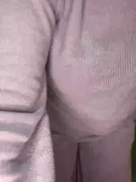 Snapshot of Prinsisa_sara chatting on 12/22/25, 03:45 Prinsisa sara online show from 12/22/25, 03:45