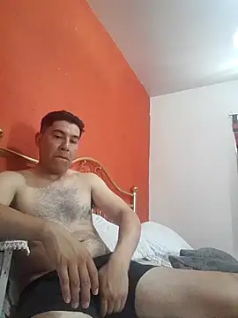 Ezeaxl online show from 11/30/25, 07:47