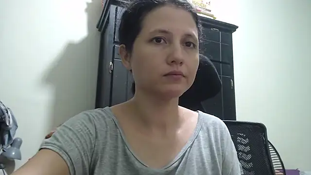 Snapshot of Renata_Rivas chatting on 05/26/26, 05:38 Renata Rivas online show from 05/26/26, 05:38