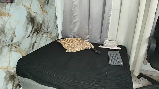 beauty lana18 online show from 12/18/25, 03:22