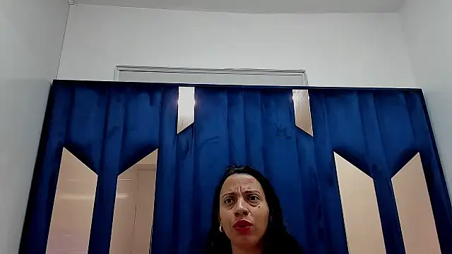 Perla Jonhson Rs online show from 11/30/25, 01:23