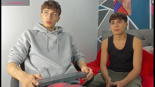 Douglas Lux online show from 12/19/25, 08:00