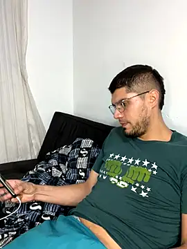 mirallesandbig online show from 11/15/25, 11:20