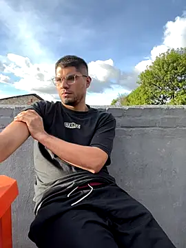 mirallesandbig online show from 11/10/25, 09:42