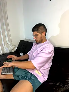 mirallesandbig online show from 11/04/25, 11:08