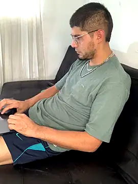 mirallesandbig online show from 10/23/25, 09:24