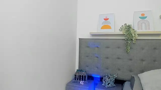 Snapshot of harper_brown1 chatting on 10/29/25, 02:21 harper brown1 online show from 10/29/25, 02:21