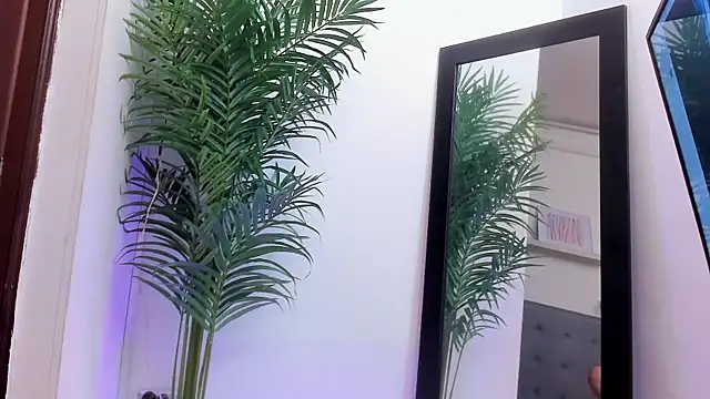 harper brown1 online show from 10/30/25, 04:33