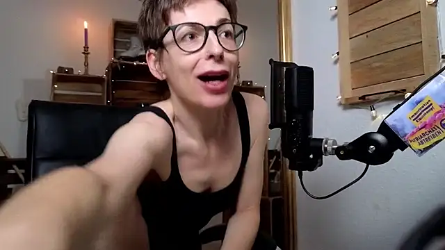 Antifistin online show from 10/25/25, 05:13