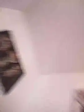 Snapshot of jgehghsAz09 chatting on 10/15/25, 04:37 jgehghsAz09 online show from 10/15/25, 04:37