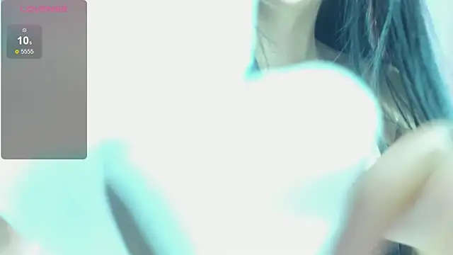 little  Chloee  online show from 12/03/25, 04:24