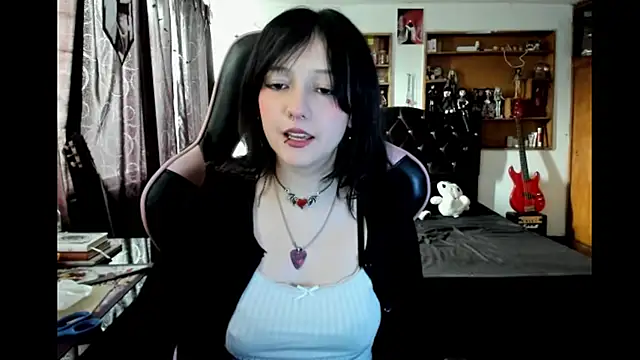 Maki Zein  online show from 03/03/26, 08:16