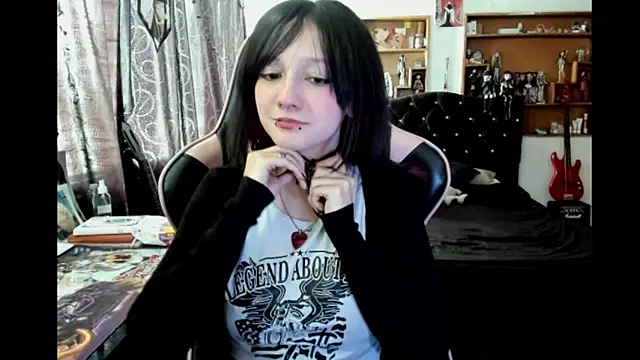 Maki Zein  online show from 03/11/26, 08:36