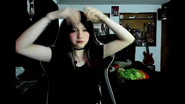 Maki Zein  online show from 01/15/26, 10:57