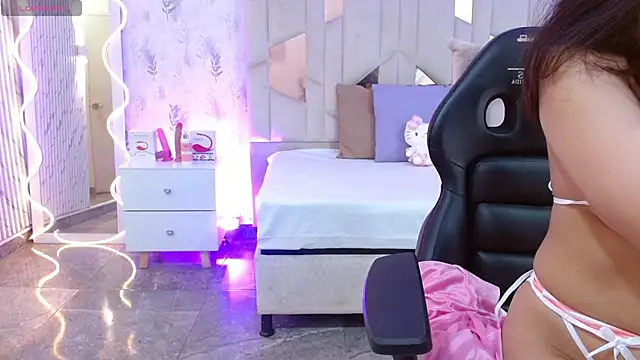 MARIANA TAY1 online show from 11/29/25, 03:28