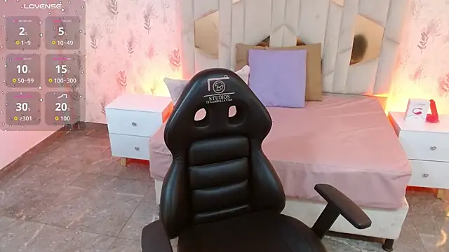 MARIANA TAY1 online show from 10/20/25, 03:08