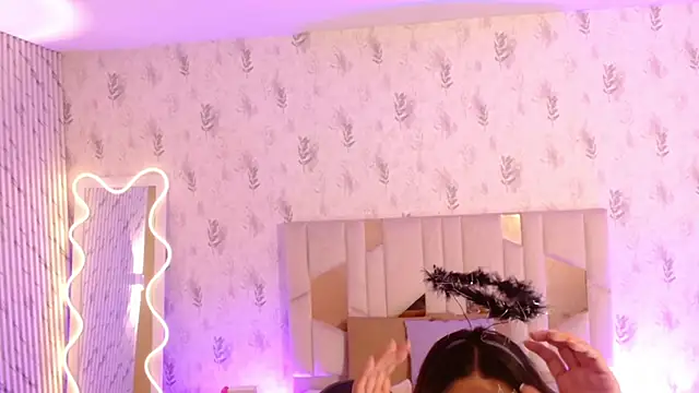 MARIANA TAY1 online show from 10/31/25, 03:14