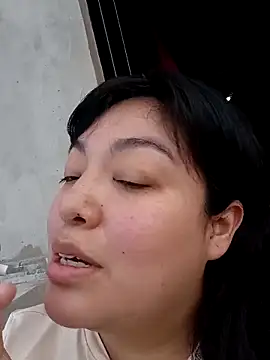 Snapshot of Limoncito027 chatting on 10/11/25, 07:59 Limoncito027 online show from 10/11/25, 07:59