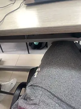 Flirtdick03 online show from 11/04/25, 07:39