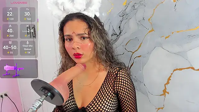 elizabeth liones  online show from 10/29/25, 03:49