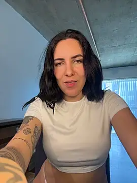 Lolathebaddie online show from 02/17/26, 05:43