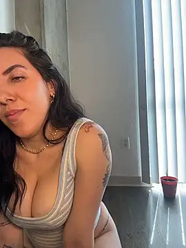 Lolathebaddie online show from 05/26/26, 03:43