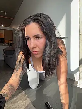 Lolathebaddie online show from 11/03/25, 04:21