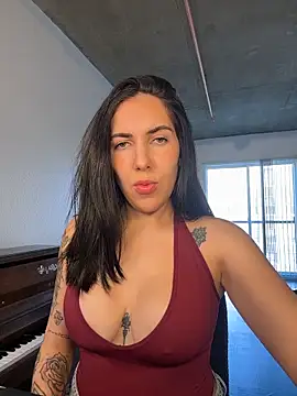 Lolathebaddie online show from 02/06/26, 09:44