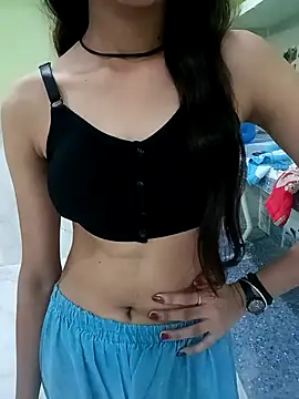 Snapshot of Khushi_rani chatting on 10/12/25, 05:09 Khushi rani online show from 10/12/25, 05:09