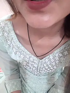 Khushi rani online show from 02/17/26, 04:32