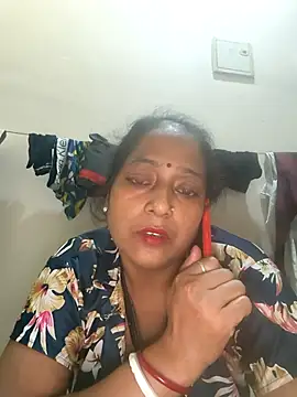 Snapshot of Khushi-20 chatting on 10/14/25, 05:57 Khushi-20 online show from 10/14/25, 05:57