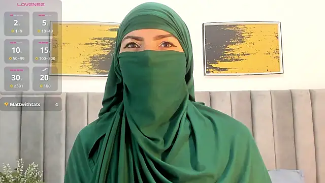 Snapshot of _naylaa_ chatting on 11/08/25, 04:05 naylaa online show from 11/08/25, 04:05