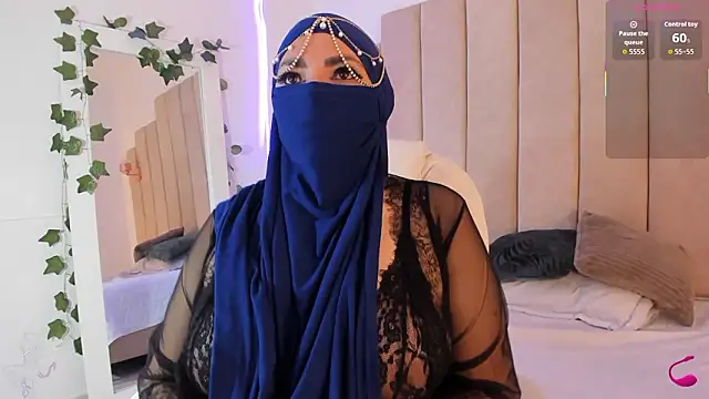  naylaa  online show from 01/15/26, 03:43