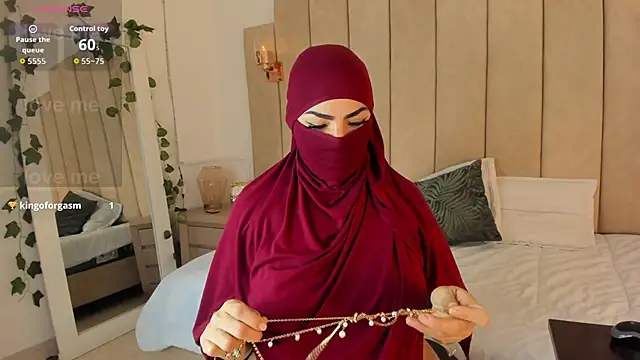  naylaa  online show from 02/10/26, 03:05