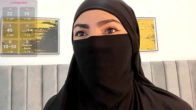 Snapshot of _naylaa_ chatting on 11/11/25, 03:45 naylaa online show from 11/11/25, 03:45