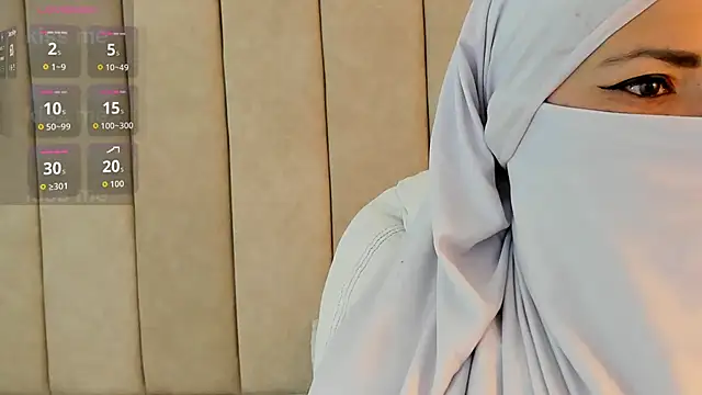 Snapshot of _naylaa_ chatting on 11/28/25, 03:28 naylaa online show from 11/28/25, 03:28