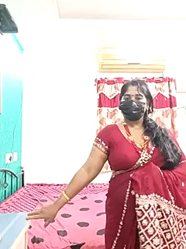 tamil-aunt online show from 11/23/25, 03:44