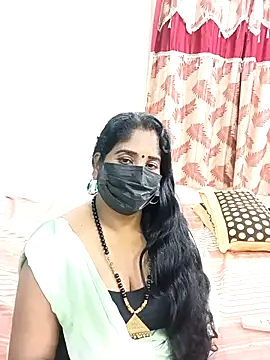 tamil-aunt online show from 10/23/25, 05:00