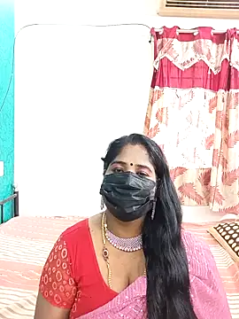 tamil-aunt online show from 11/03/25, 03:23