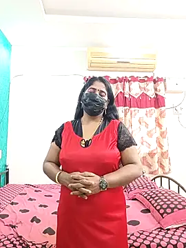 tamil-aunt online show from 11/29/25, 04:56