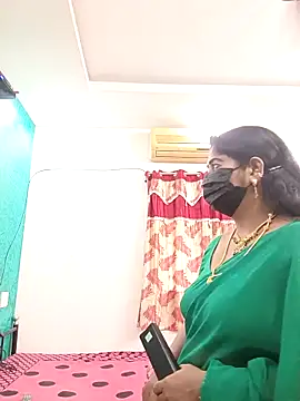 tamil-aunt online show from 12/01/25, 05:08