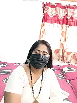 tamil-aunt online show from 11/10/25, 06:29